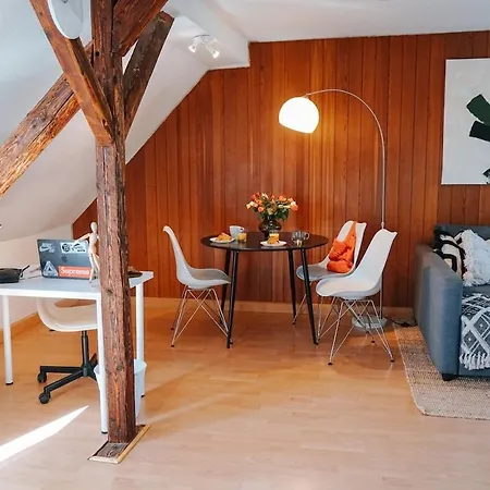 Apartment Zentral Gelegenes Rooftop-apartment In Düsseldorf